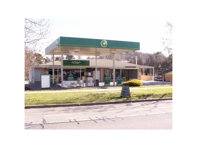 463 URANA ROAD, Lavington NSW 2641