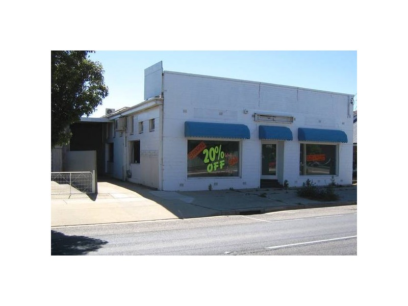 1067 MATE STREET, Albury NSW 2640