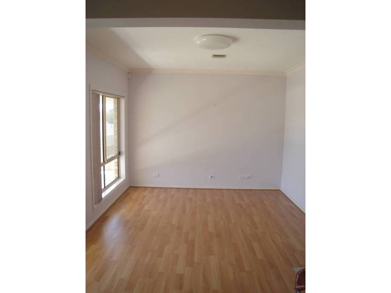 257 Desmond Street, Lavington NSW 2641