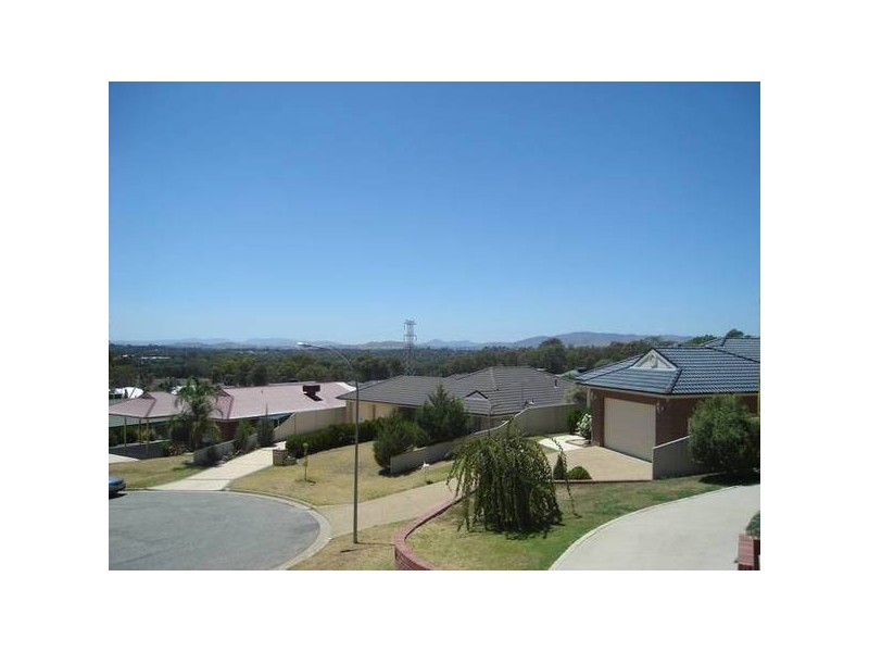 257 Desmond Street, Lavington NSW 2641