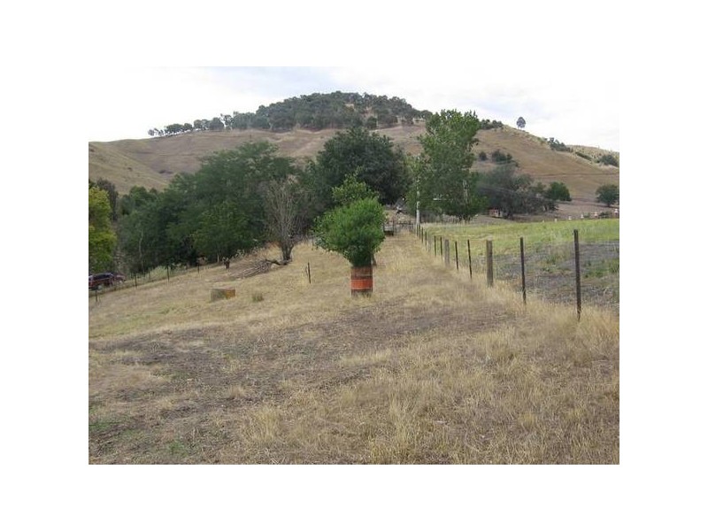 5 CHURCH STREET, Bethanga VIC 3691