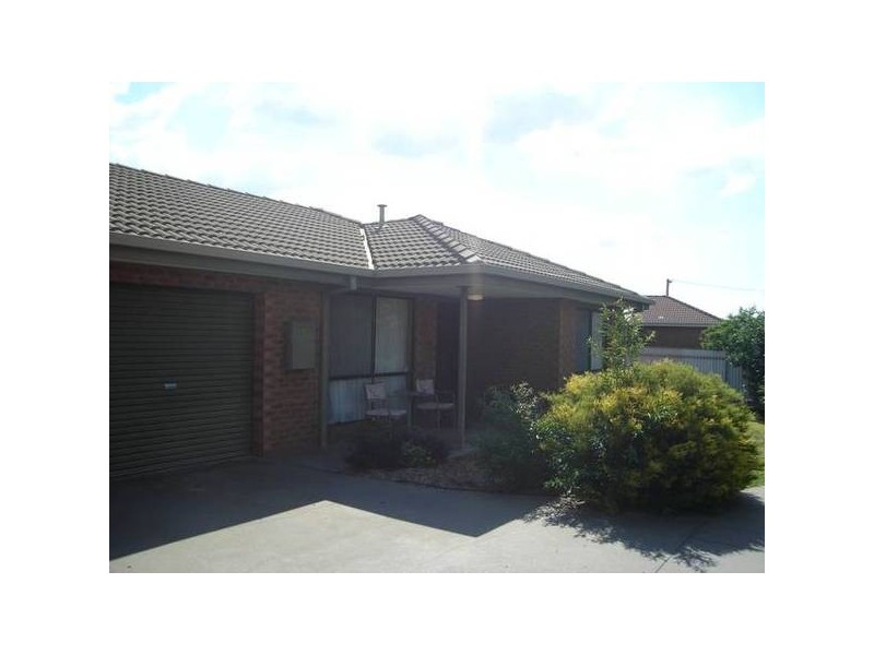 2/32 Campbell Avenue, Wodonga VIC 3690