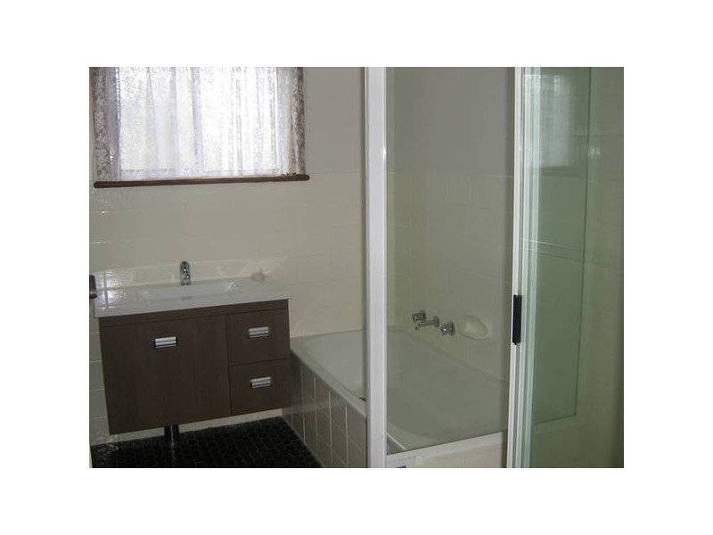 1109 Wingara Street, Lavington NSW 2641