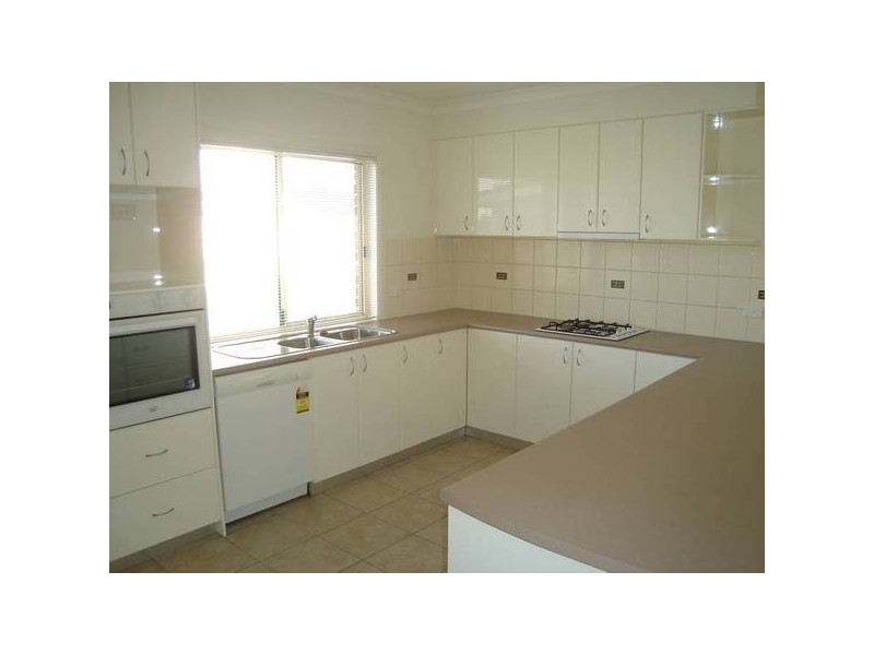 8 Willoughby Avenue, Wodonga VIC 3690