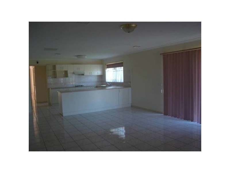 8 Berkeley Close, Wodonga VIC 3690