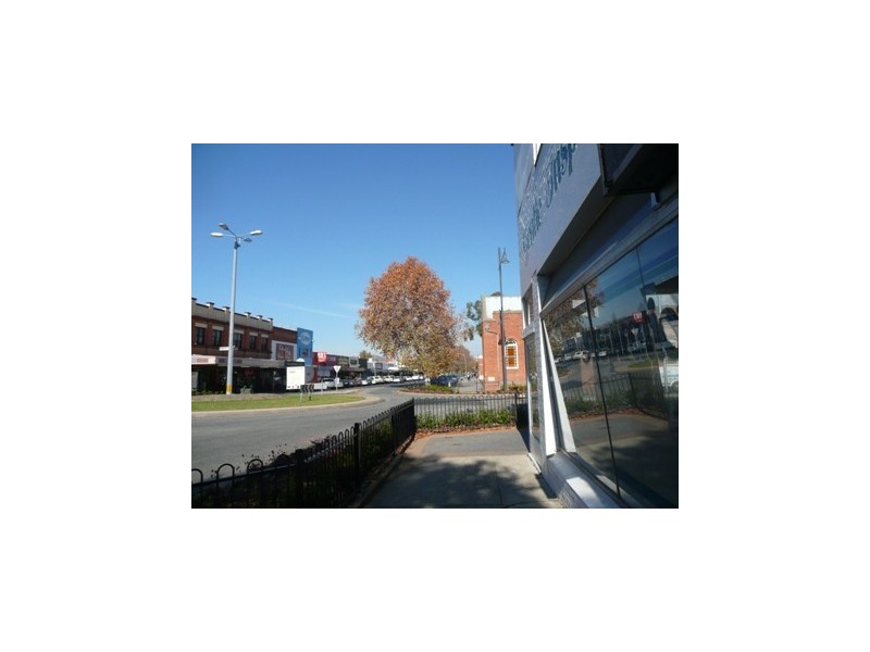502 SWIFT STREET, Albury NSW 2640