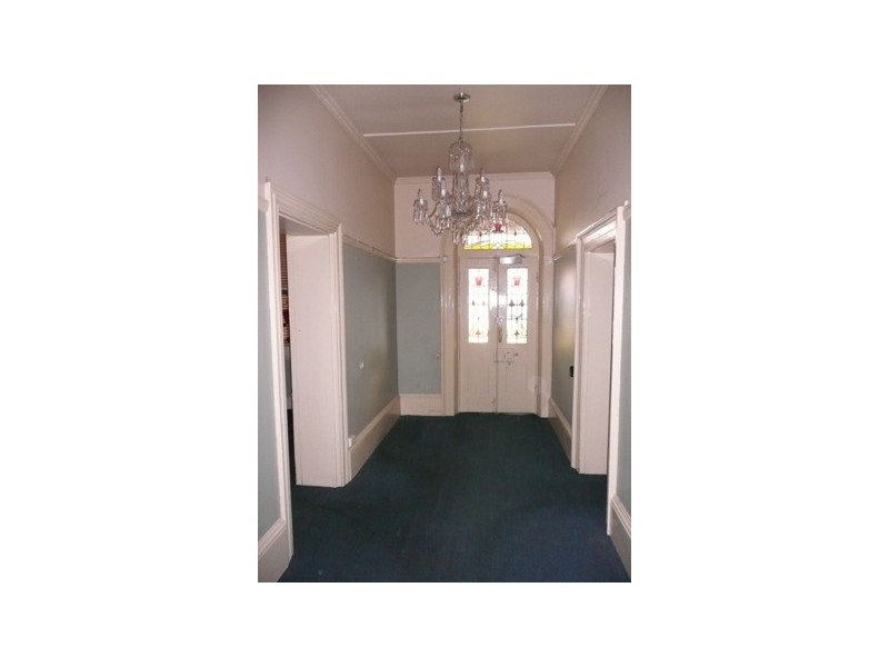 592 KIEWA STREET, Albury NSW 2640