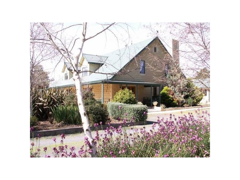 22 East Street, Howlong NSW 2643