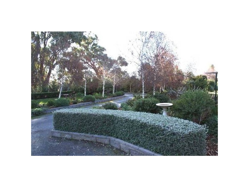 22 East Street, Howlong NSW 2643