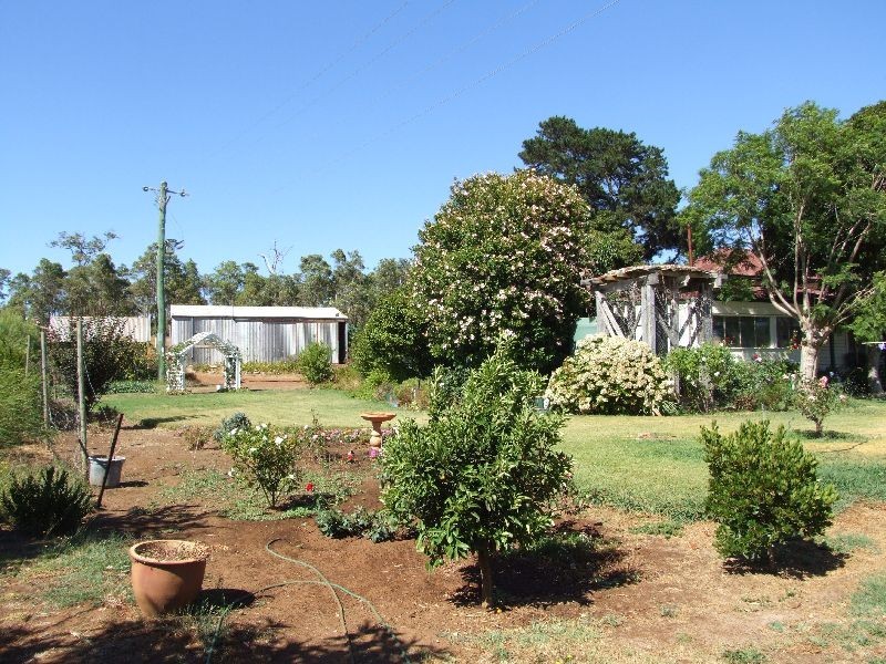 60 Beelerup Rd, Donnybrook WA 6239