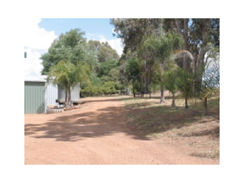 288 Wade Road, Brookhampton WA 6239