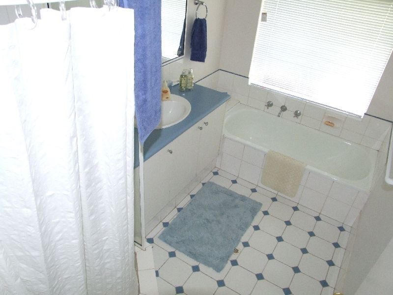 85 Leschenaultia, Donnybrook WA 6239