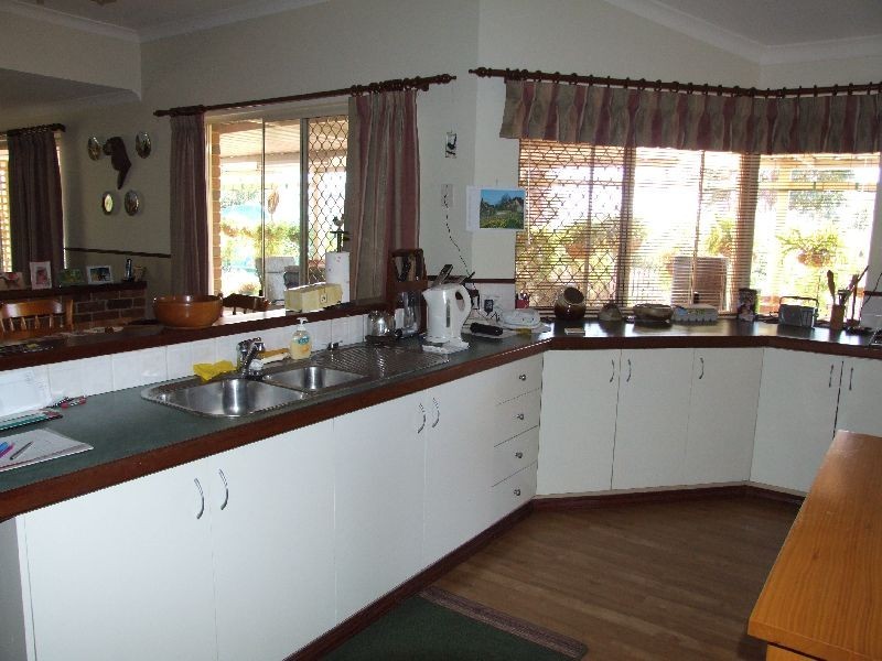 85 Leschenaultia, Donnybrook WA 6239