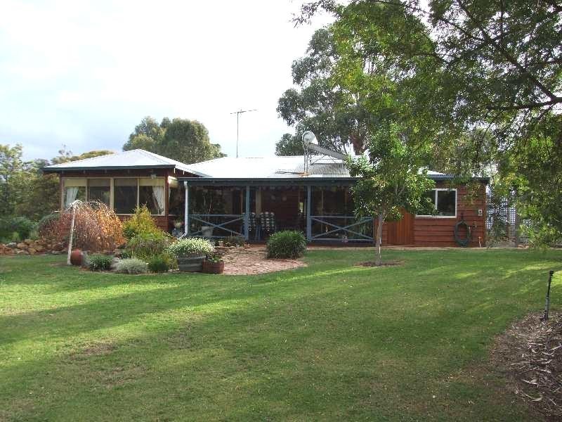 2A Smith, Donnybrook WA 6239