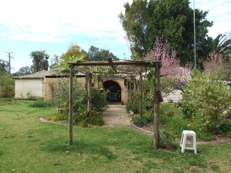 4 Hurst Rd, Boyanup WA 6237