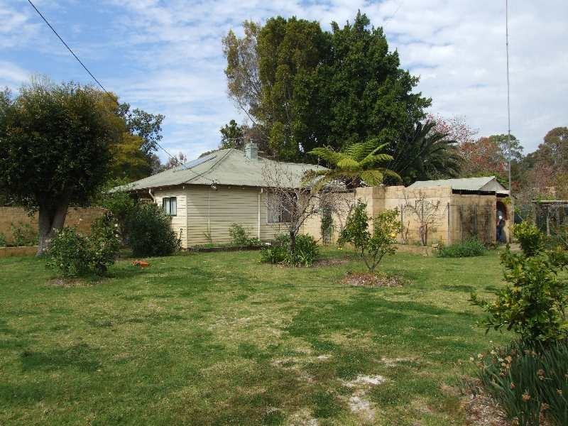 4 Hurst Rd, Boyanup WA 6237
