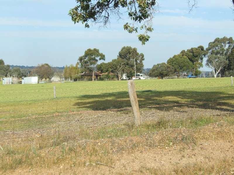 1853 Trigwell Bridge Rd, Bowelling WA 6225