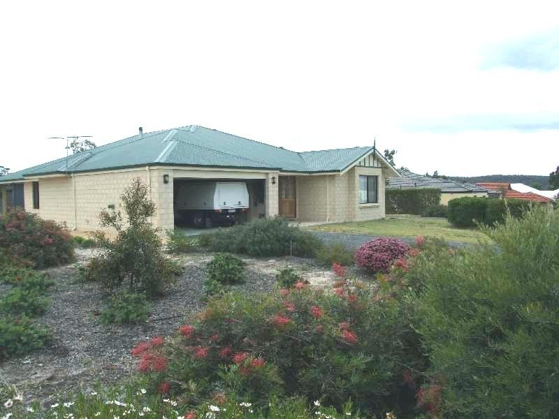 71 Leschenaultia Circle, Donnybrook WA 6239