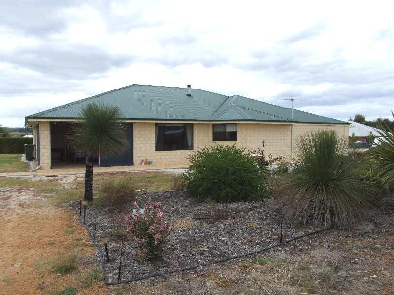 71 Leschenaultia Circle, Donnybrook WA 6239