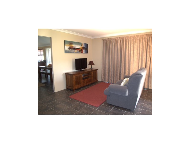 53 Leschenaultia Circle, Donnybrook WA 6239