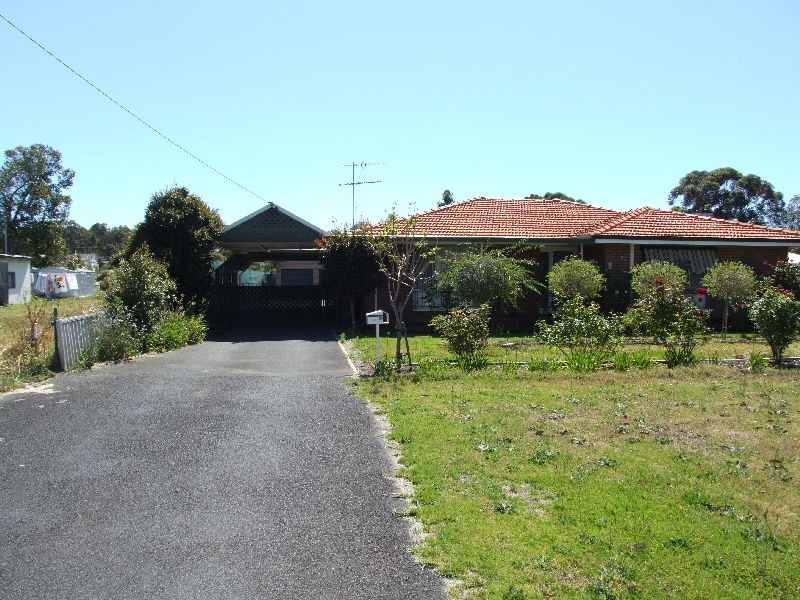 33 Emerald Street, Donnybrook WA 6239