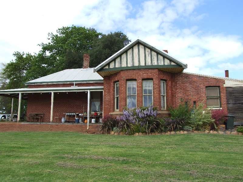 102 Hawterville Road, Mullalyup WA 6252