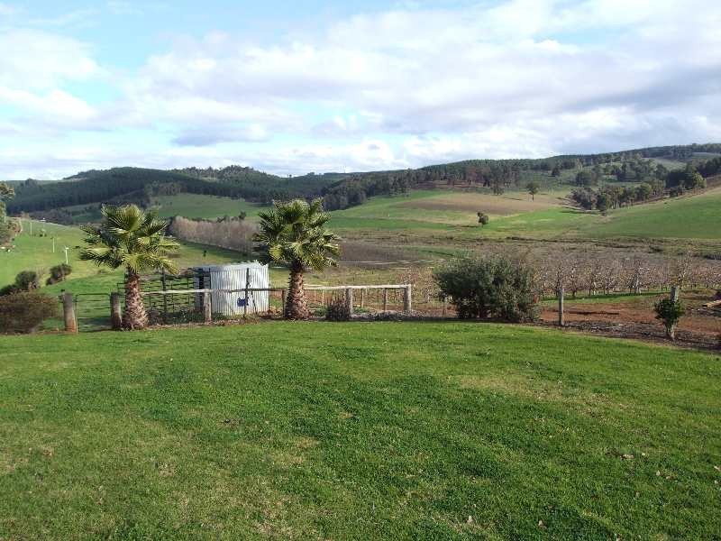 102 Hawterville Road, Mullalyup WA 6252