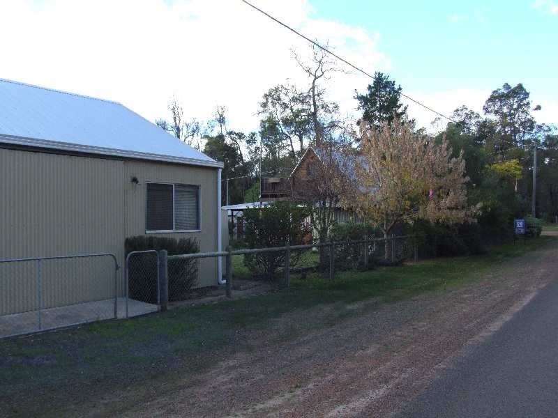 1 & 3 Giles Street, Wilga WA 6243
