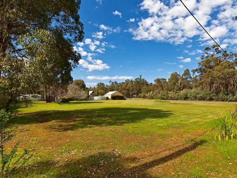 85 & 87 Shepherdson Road, Wilga WA 6243