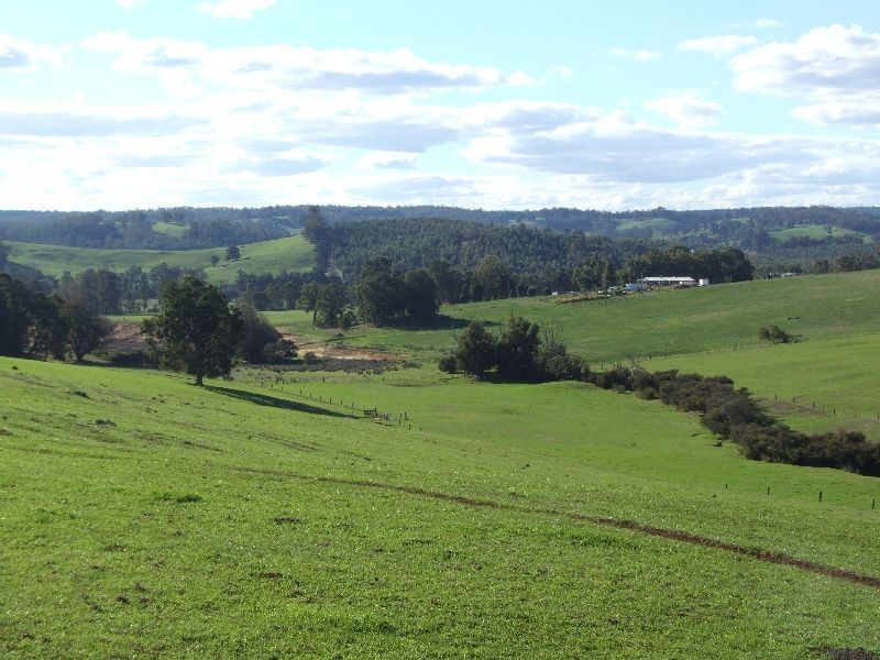 75 Charlton Rd, Lowden WA 6240