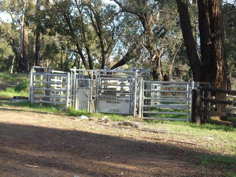 276 Forrest Rd, Donnybrook WA 6239