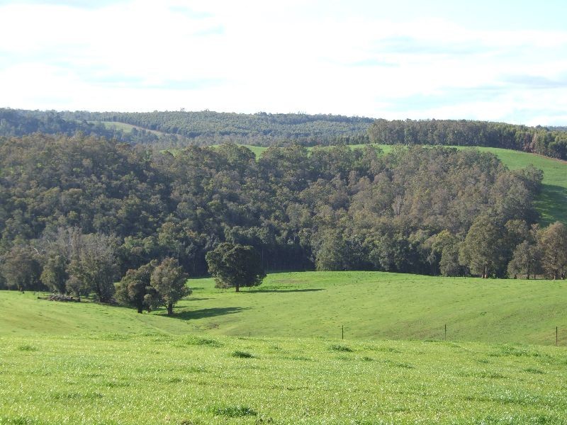 276 Forrest Rd, Donnybrook WA 6239