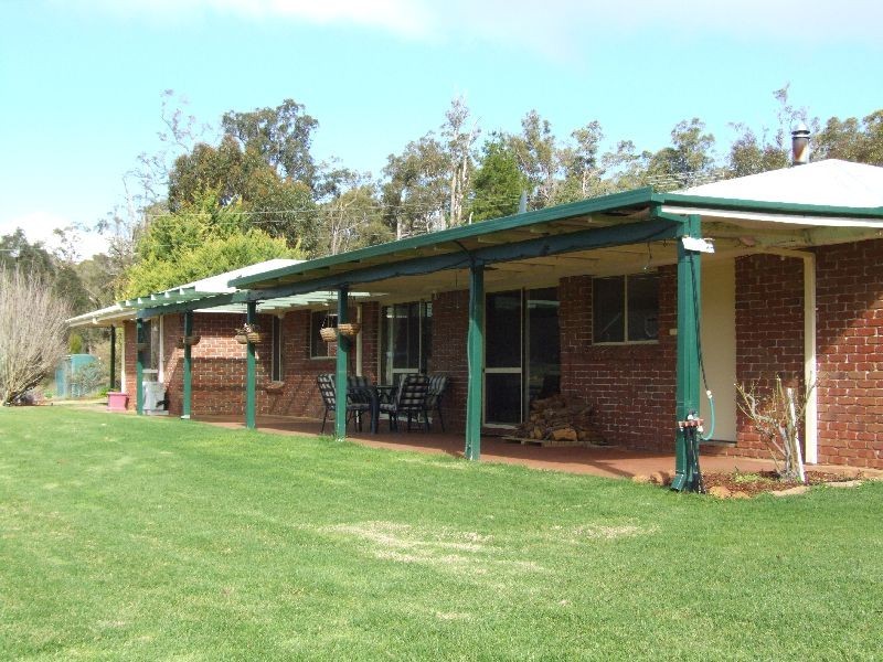 5 Hackett Rd, Donnybrook WA 6239