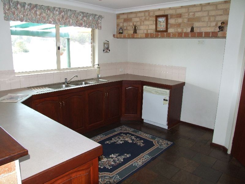 5 Hackett Rd, Donnybrook WA 6239