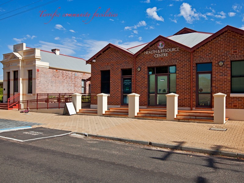 6 Arthur Street, Darkan WA 6392