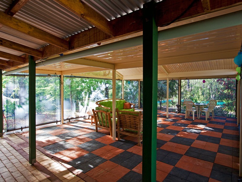 6 Hearle Road, Mumballup WA 6225