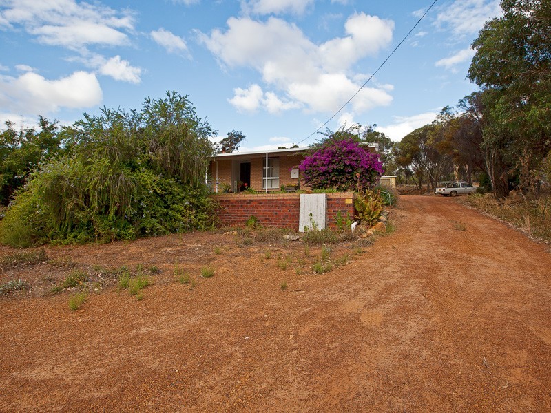 12 Nangip, Darkan WA 6392