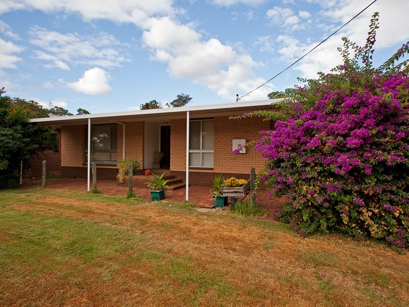 12 Nangip, Darkan WA 6392