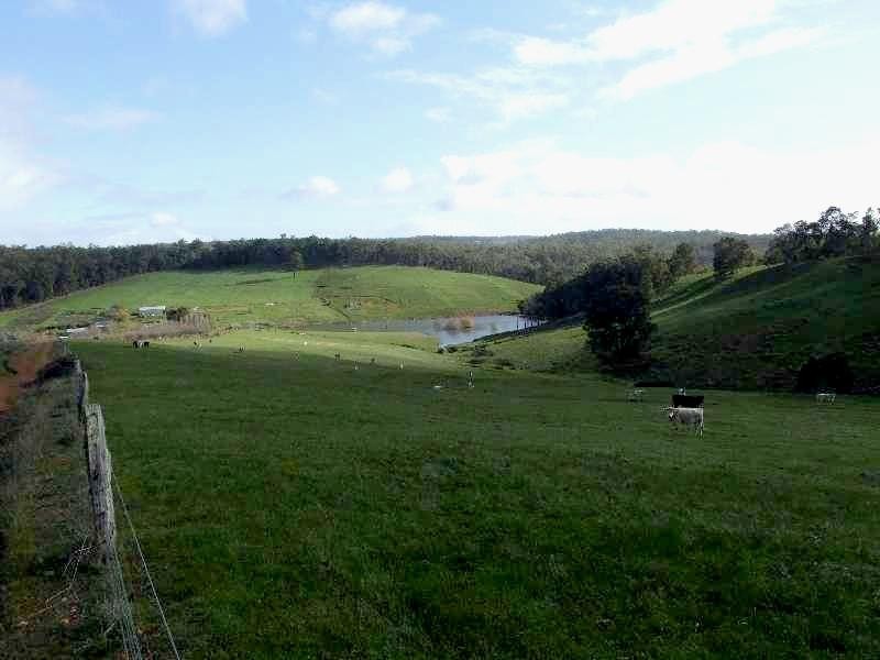 327 Jones Rd, Kirup WA 6251