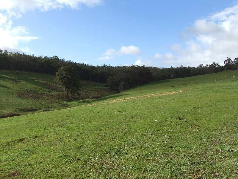 327 Jones Rd, Kirup WA 6251