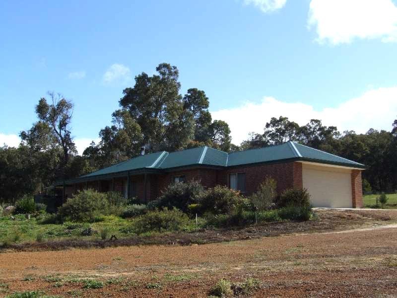 9 Lomandra Rd, Donnybrook WA 6239