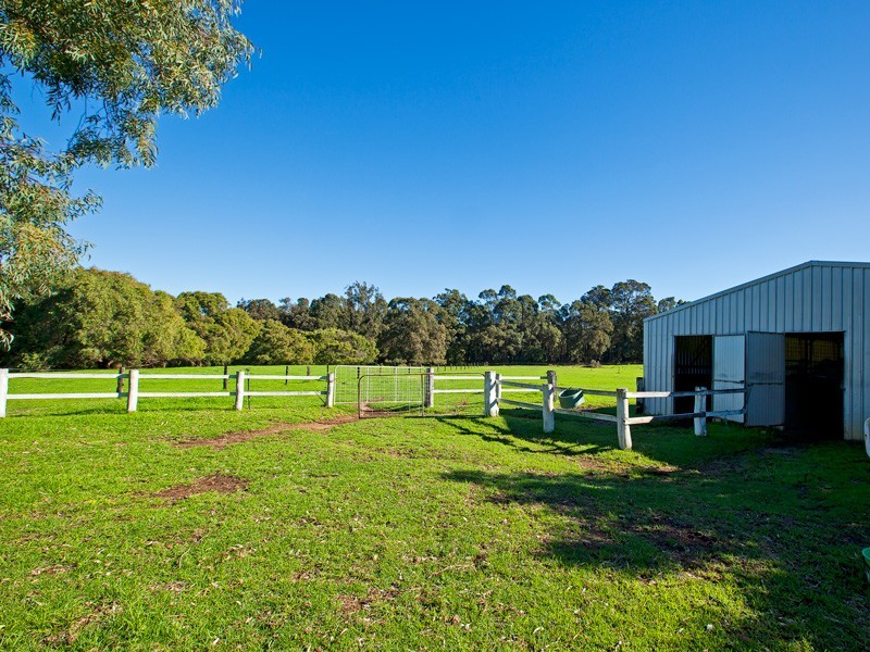 176 Armstrong Street, Boyanup WA 6237