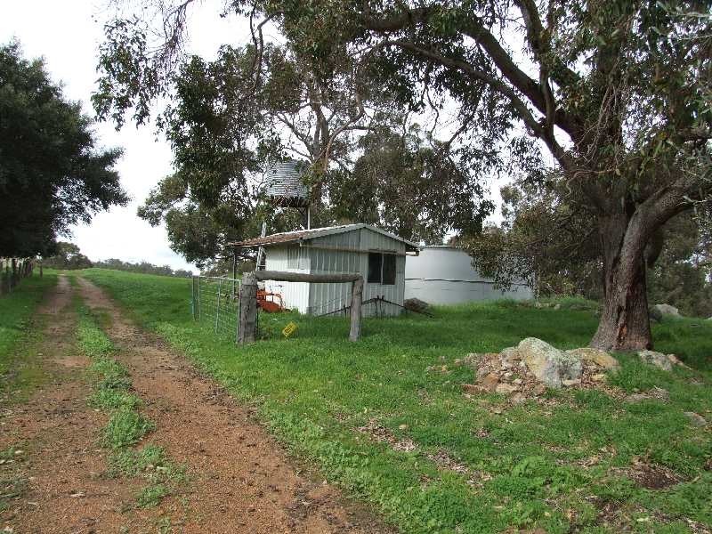 99 Carmichael Rd, Yabberup WA 6239