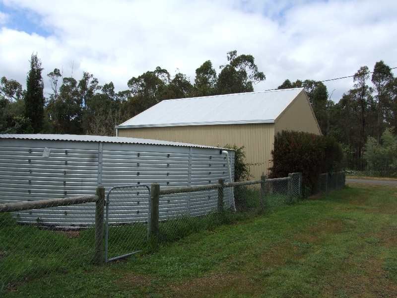 1 & 3 Giles Street, Wilga WA 6243