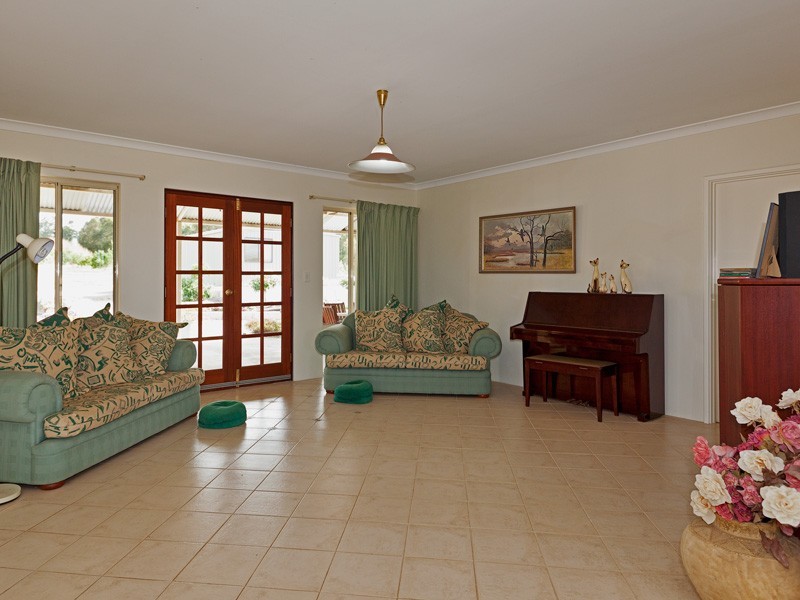 55 Martin Place, Mullalyup WA 6252