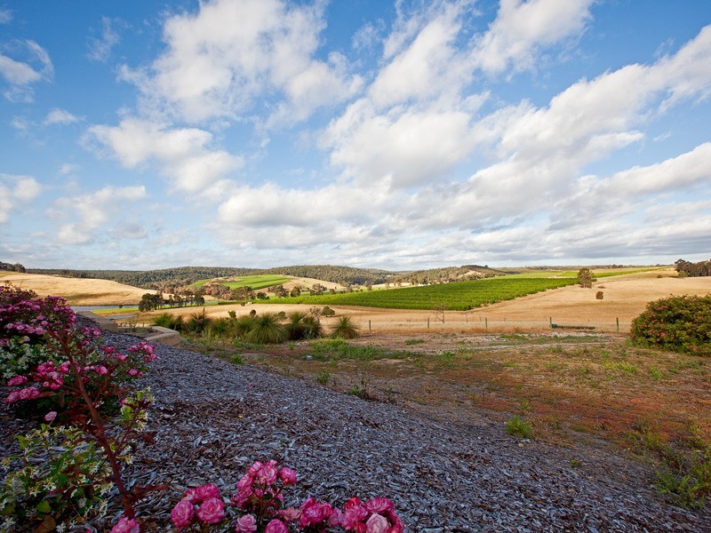 55 Martin Place, Mullalyup WA 6252