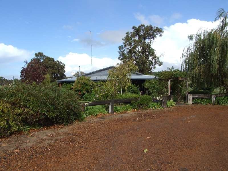 20594 South Western Hwy, Kirup WA 6251