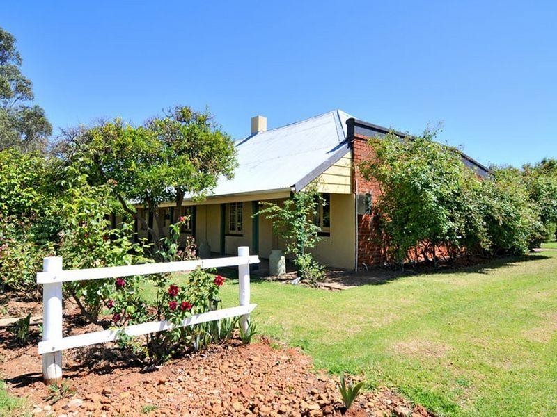 21065 South Western Hwy, Mullalyup WA 6252