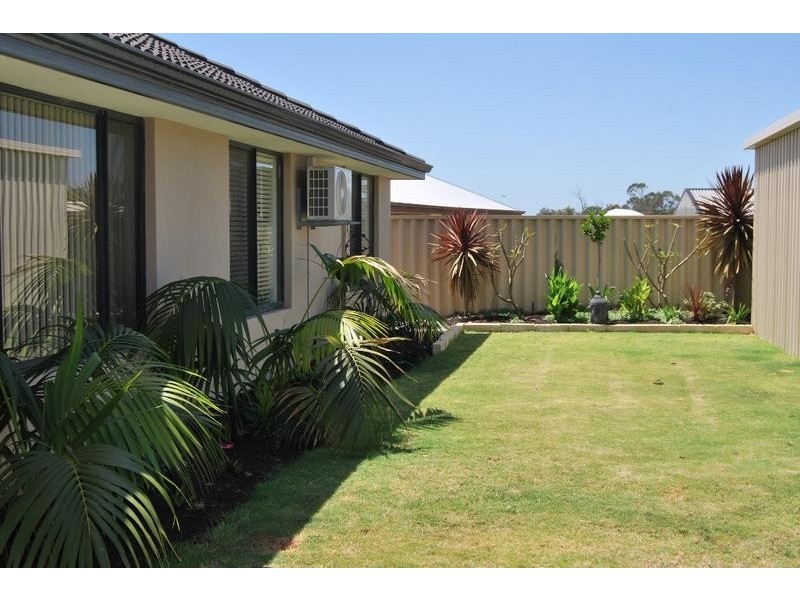 5 Durack Street, Dalyellup WA 6230