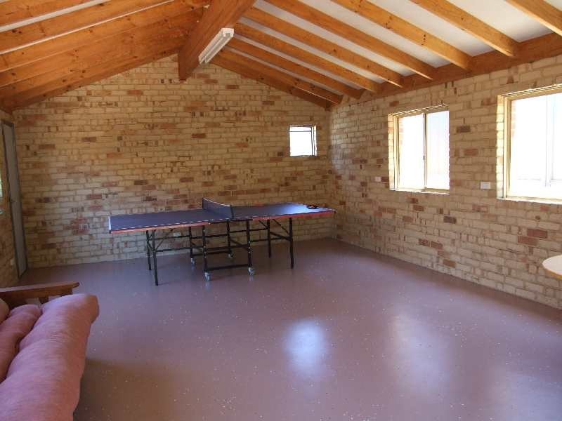 122 Lucy Victoria Ave, Australind WA 6233